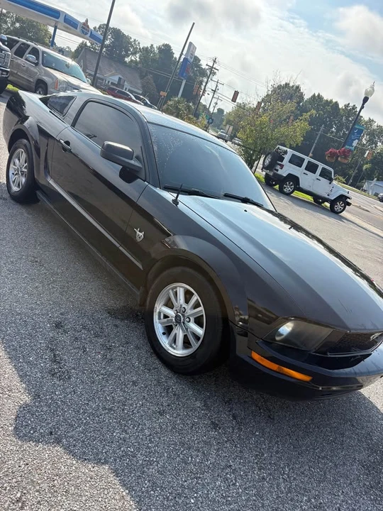 2009 Ford S197 Mustang - Image 2 of 6