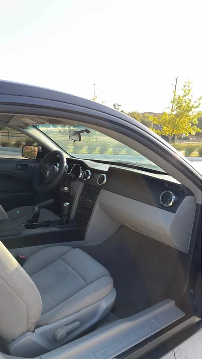 2009 Ford S197 Mustang - Image 10 of 14