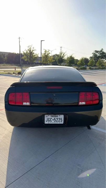 2009 Ford S197 Mustang - Image 5 of 12