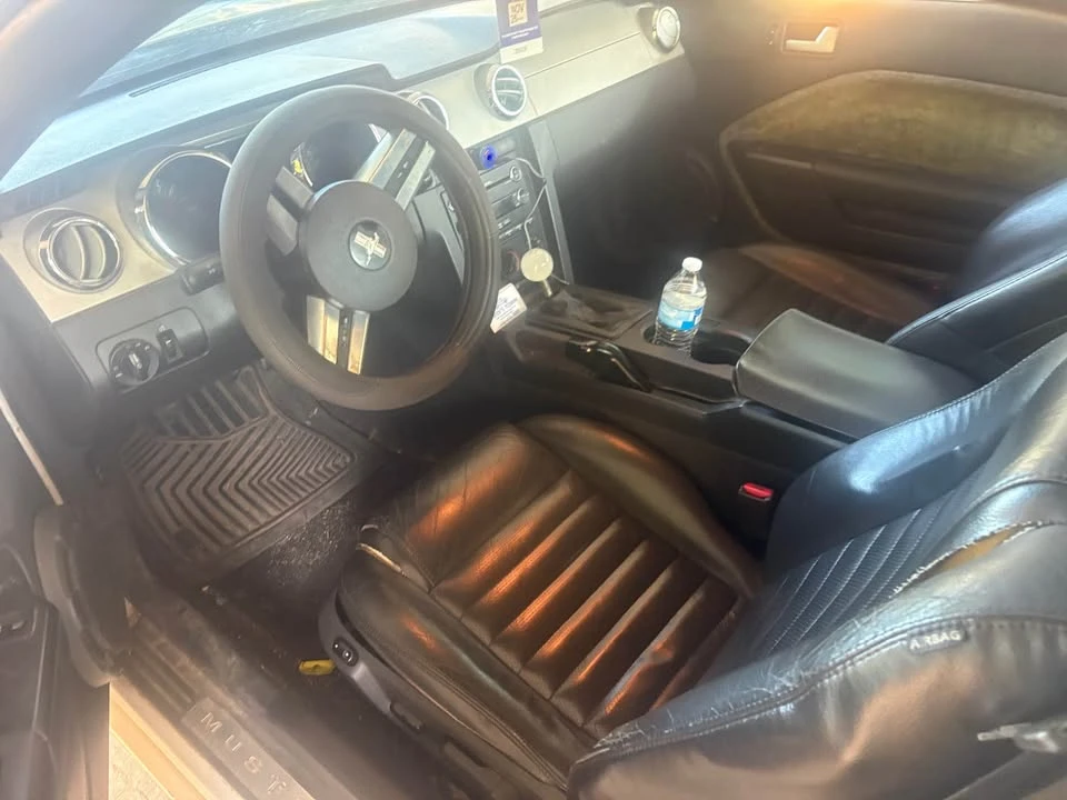 2009 Ford S197 Mustang - Image 2 of 4