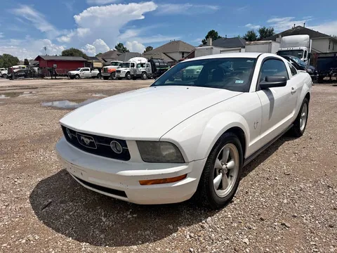 2009 Ford Mustang Coupe 2D