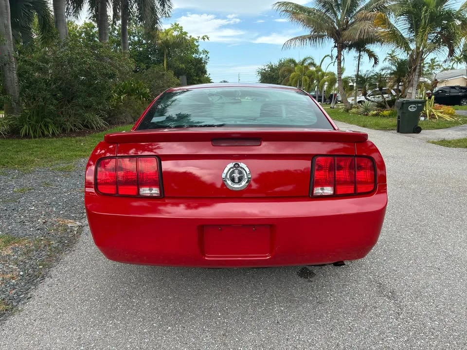 2009 Ford S197 Mustang - Image 2 of 13