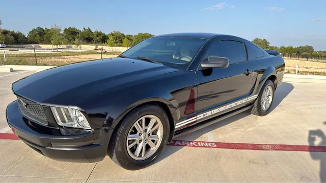 2009 Ford Mustang Coupe 2D