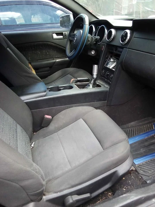 2009 Ford S197 Mustang - Image 4 of 5