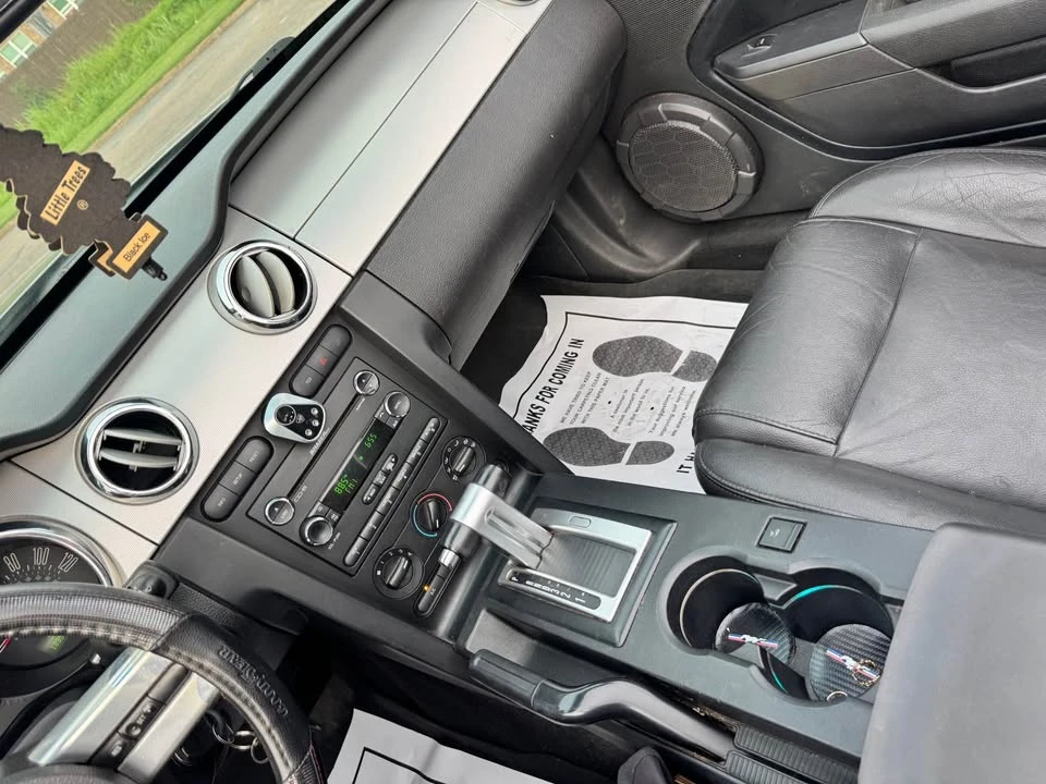 2009 Ford S197 Mustang - Image 9 of 11