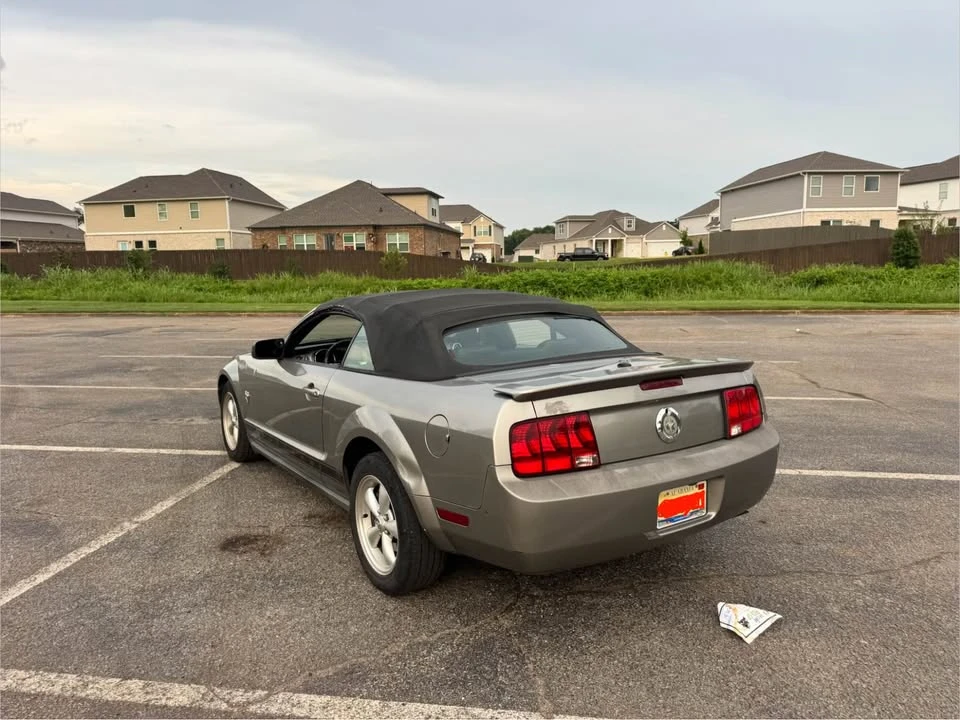 2009 Ford S197 Mustang - Image 6 of 11