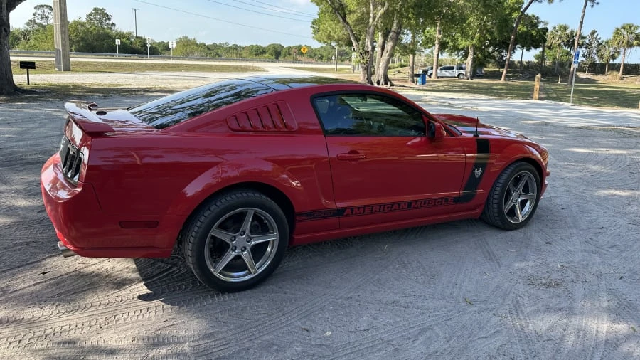 2009 Ford S197 Mustang - Image 3 of 8