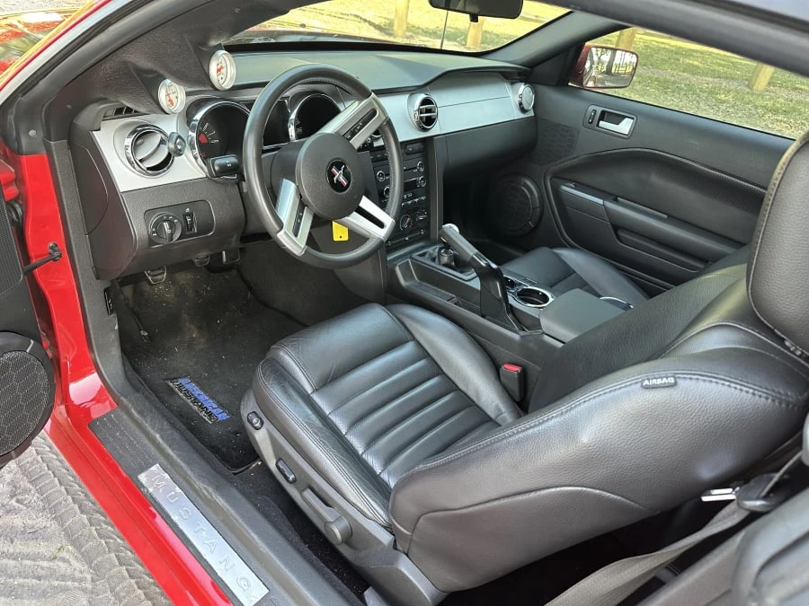 2009 Ford S197 Mustang - Image 7 of 8