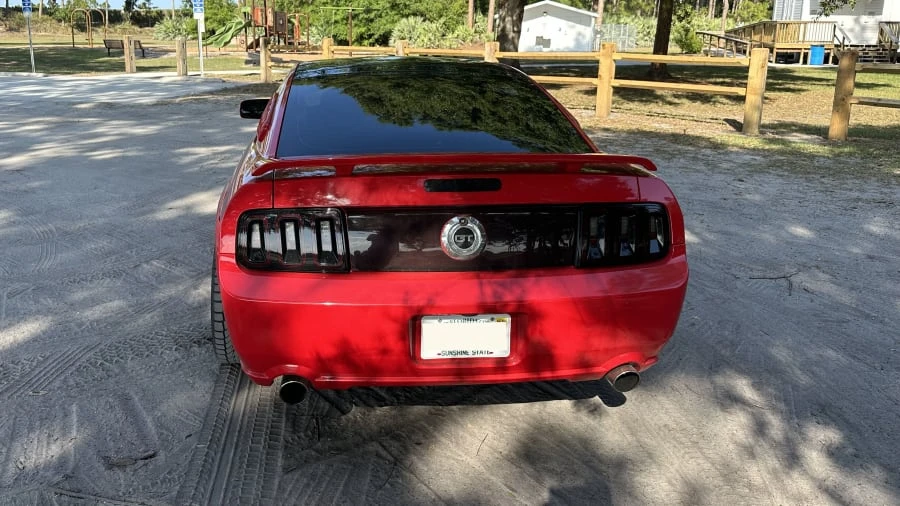 2009 Ford S197 Mustang - Image 2 of 8