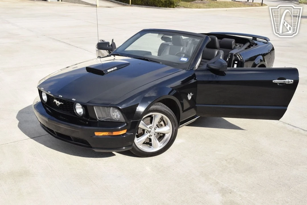 2009 Ford S197 Mustang - Image 9 of 12