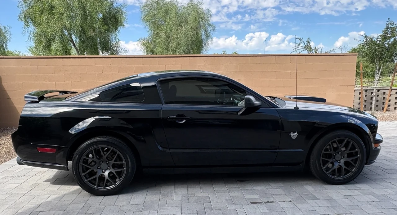 2009 Ford S197 Mustang - Image 7 of 16