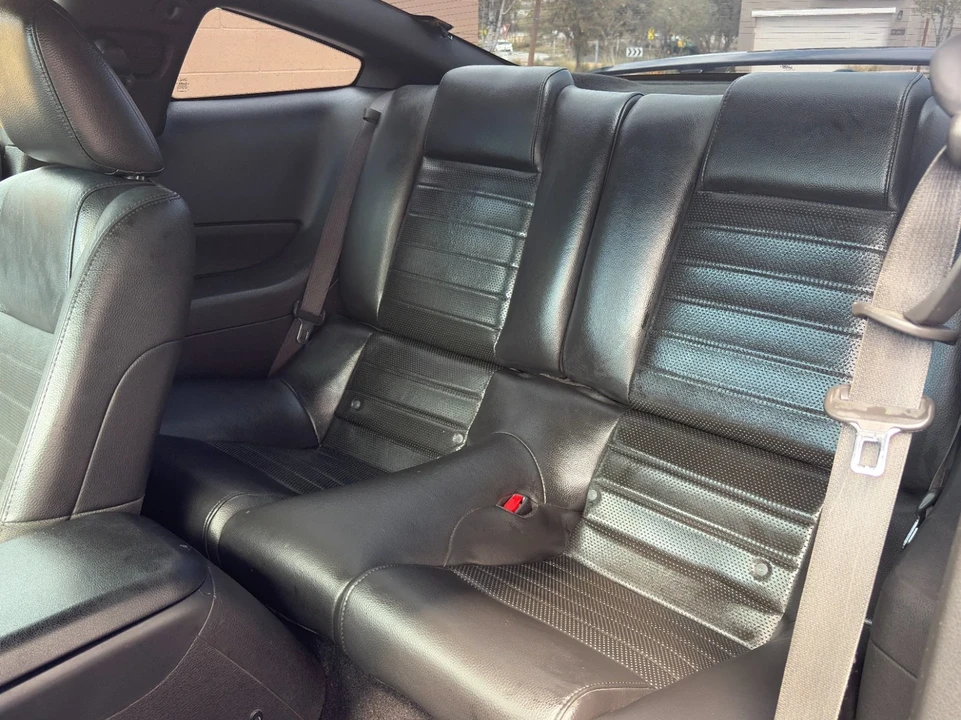 2009 Ford S197 Mustang - Image 12 of 16