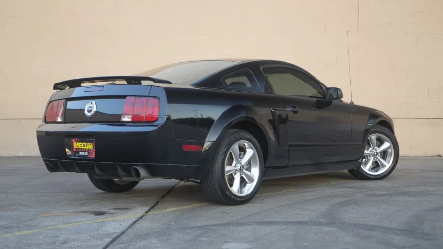 2009 Ford S197 Mustang - Image 2 of 12