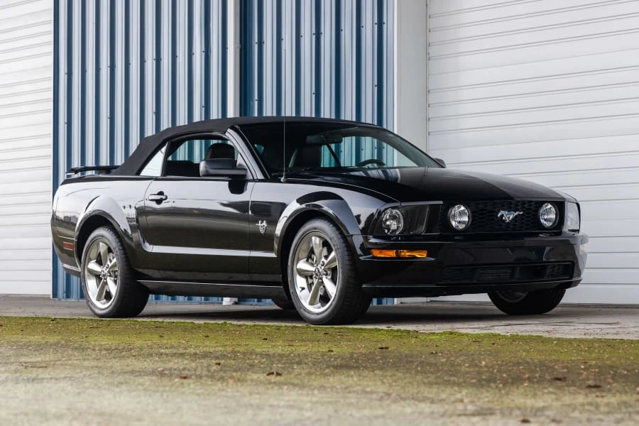 2009 Ford S197 Mustang - Image 6 of 26