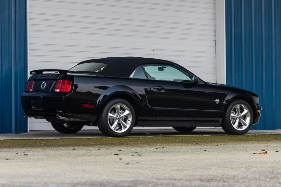 2009 Ford S197 Mustang - Image 3 of 26