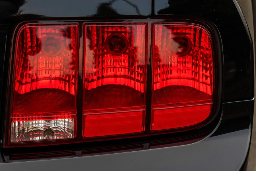 2009 Ford S197 Mustang - Image 9 of 26