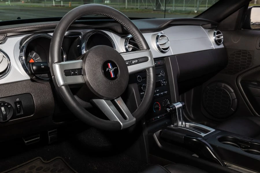 2009 Ford S197 Mustang - Image 18 of 26
