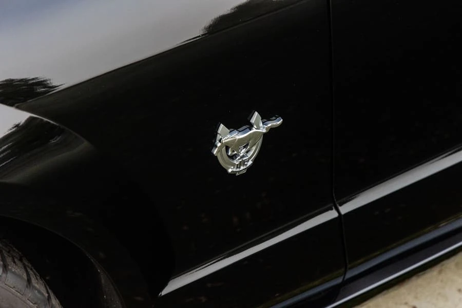 2009 Ford S197 Mustang - Image 13 of 26