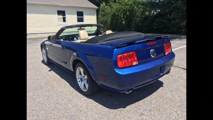 2009 Ford S197 Mustang - Image 2 of 12