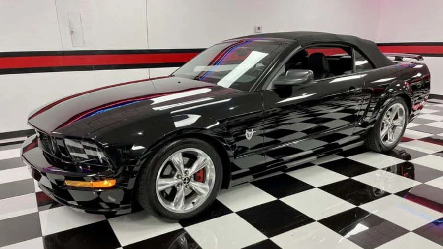 2009 Ford S197 Mustang - Image 6 of 11