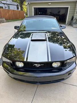 2009 Ford Mustang GT Convertible 2D