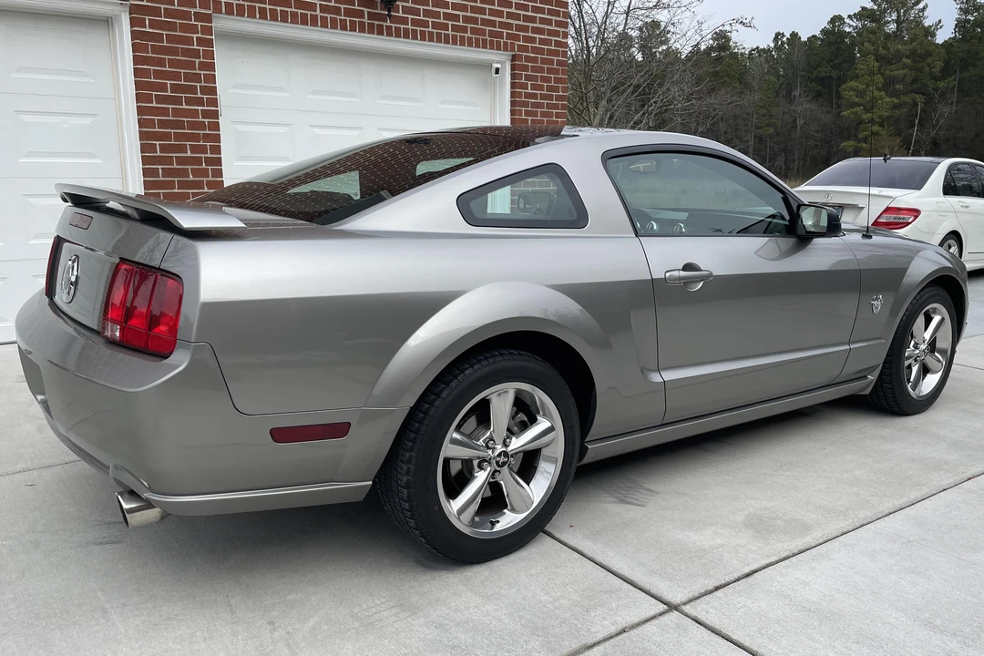 2009 Ford S197 Mustang - Image 4 of 31