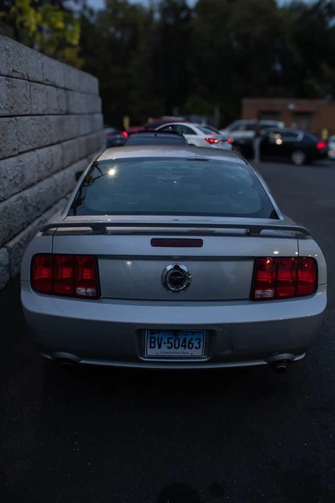 2009 Ford S197 Mustang - Image 4 of 4