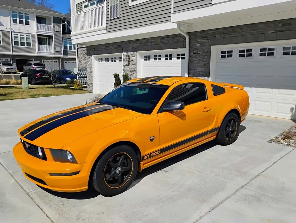 2009 Ford S197 Mustang - Image 6 of 10