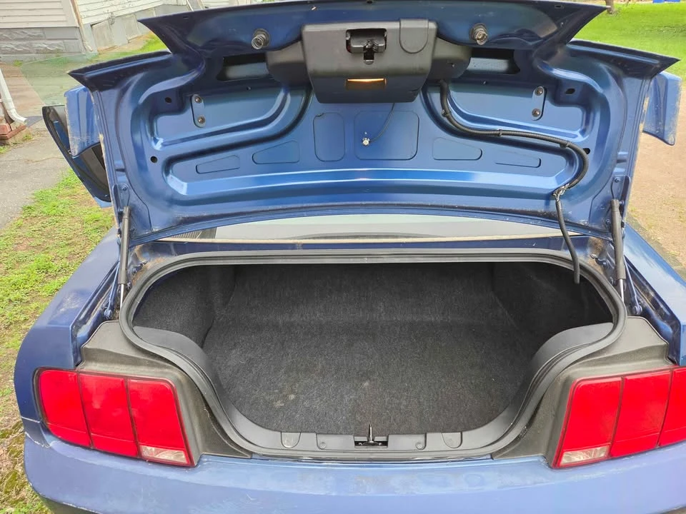 2009 Ford S197 Mustang GT - Image 11 of 12