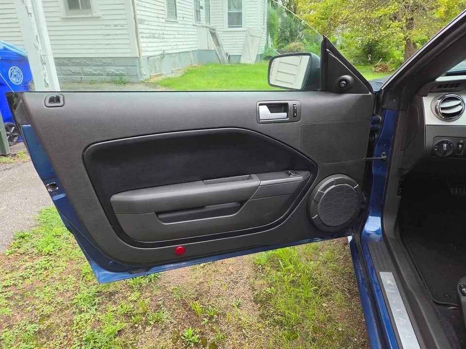 2009 Ford S197 Mustang GT - Image 8 of 12