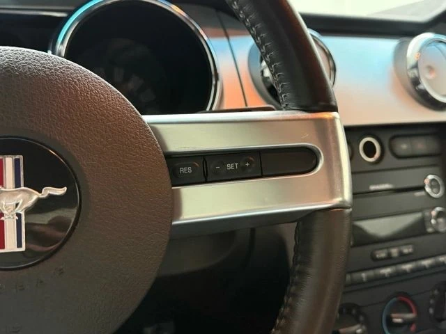 2009 Ford S197 Mustang - Image 15 of 21