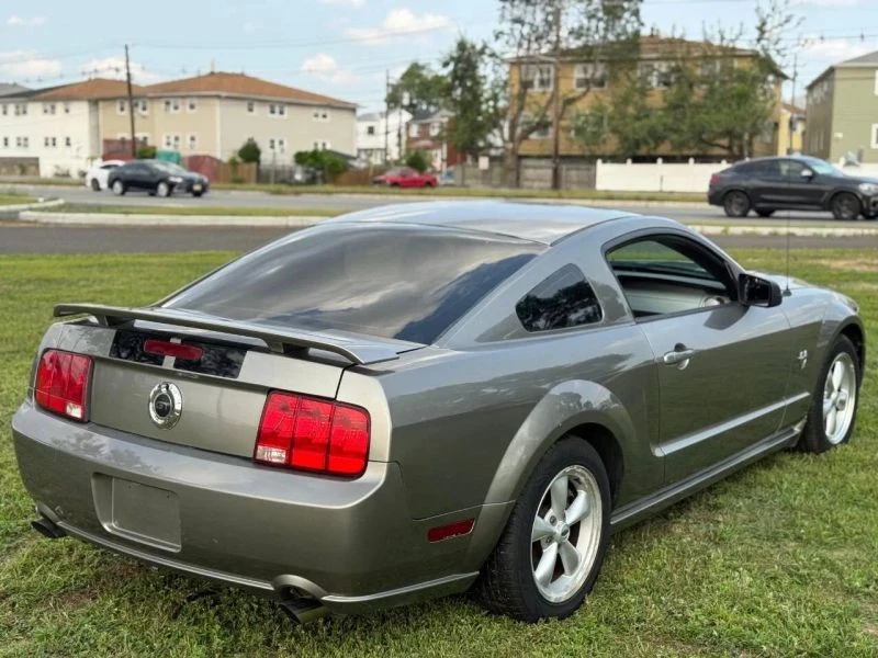 2009 Ford S197 Mustang - Image 7 of 12