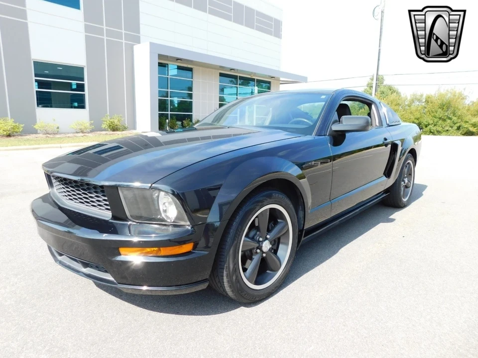 2009 Ford S197 Mustang - Image 5 of 12
