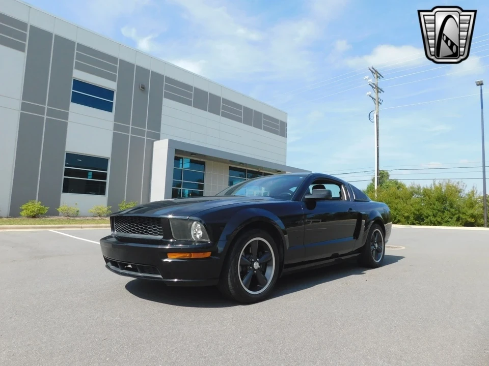 2009 Ford S197 Mustang - Image 3 of 12