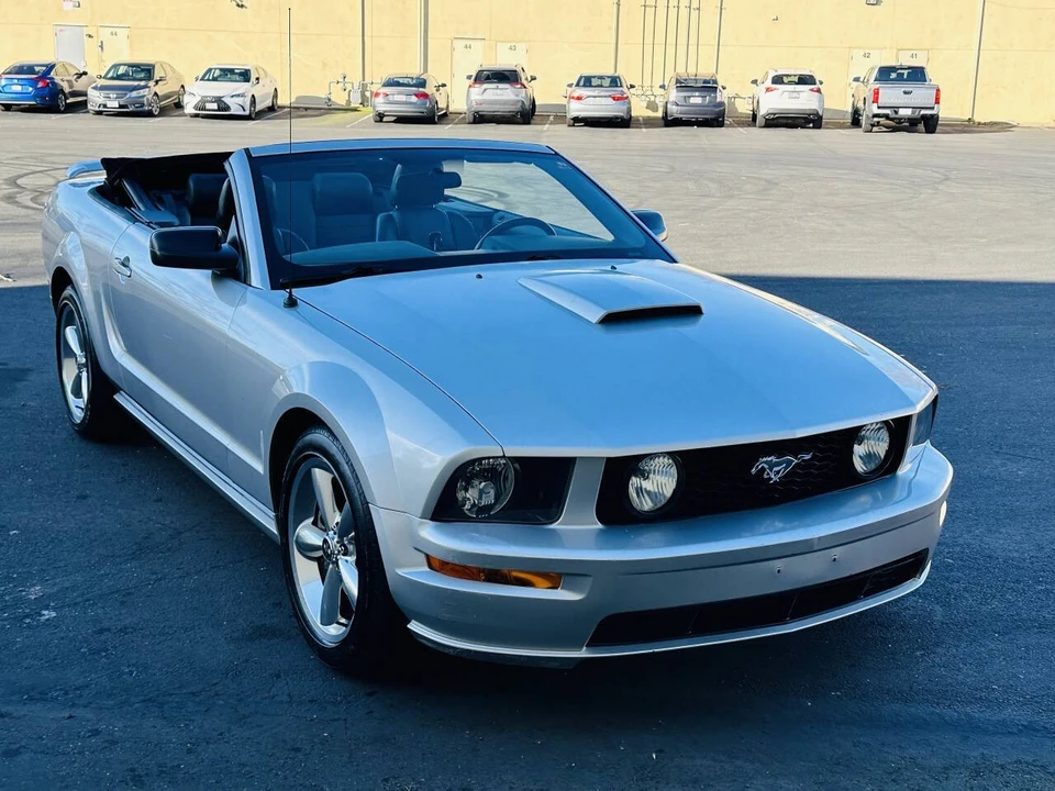 2009 Ford S197 Mustang - Image 9 of 16