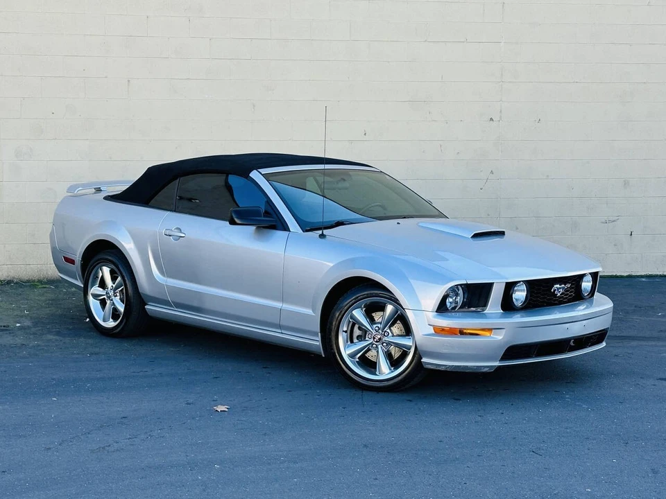 2009 Ford S197 Mustang - Image 2 of 16