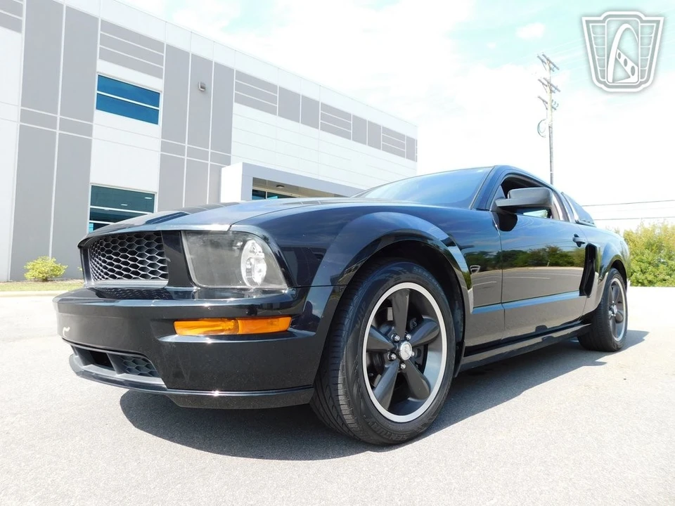 2009 Ford S197 Mustang - Image 7 of 21