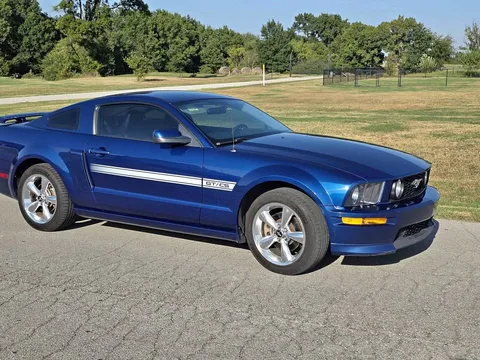 2009 Ford Mustang GT Premium Coupe 2D
