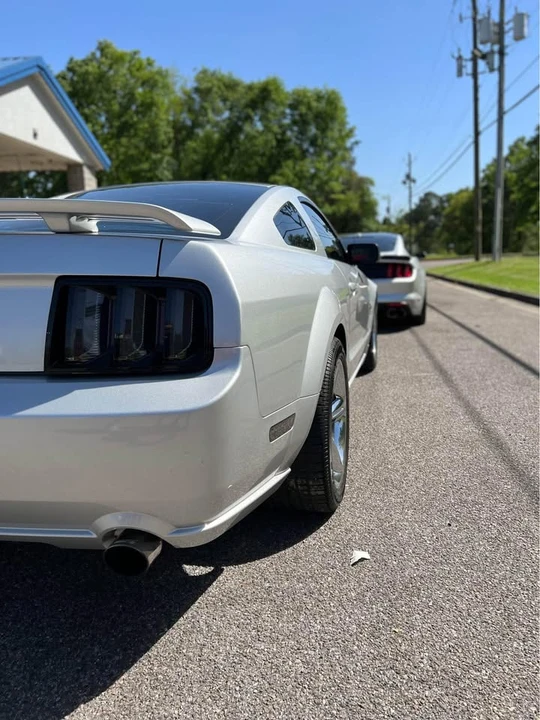 2009 Ford S197 Mustang GT - Image 2 of 4
