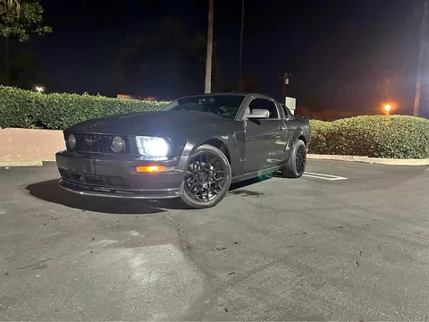 2009 Ford Mustang GT Premium Coupe 2D