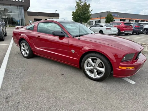 2009 Ford Mustang GT Premium Coupe 2D