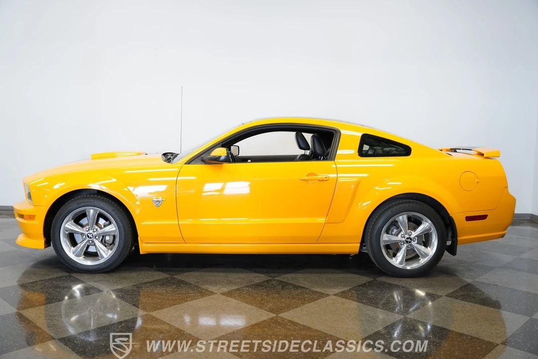 2009 Ford S197 Mustang - Image 3 of 12