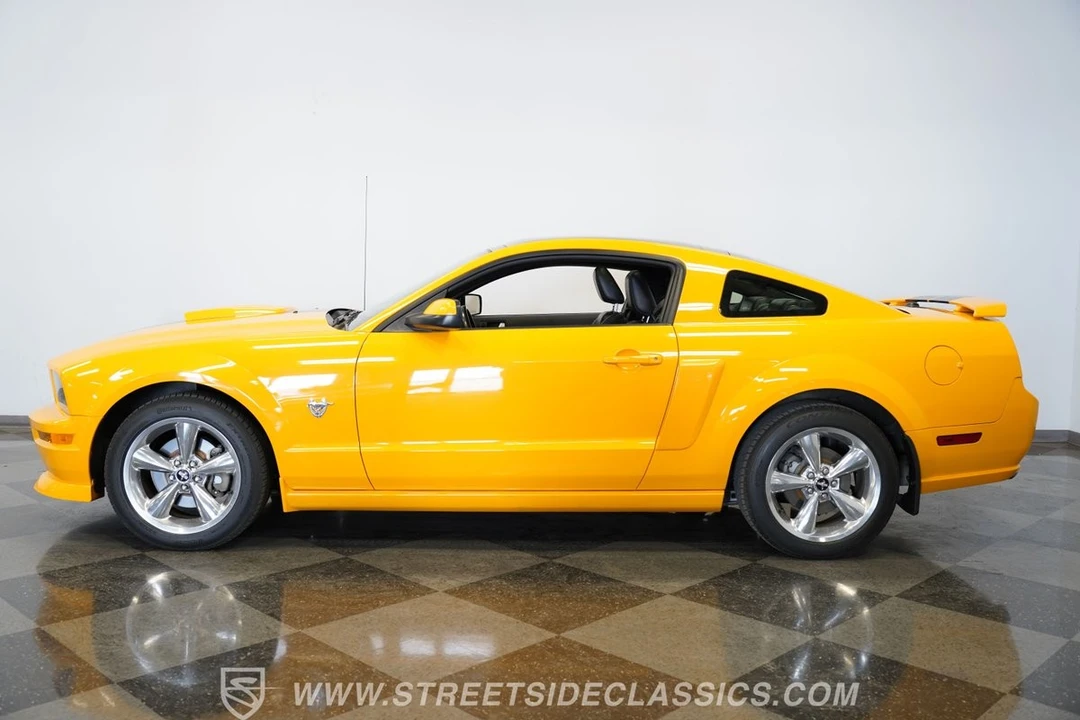 2009 Ford S197 Mustang - Image 8 of 12