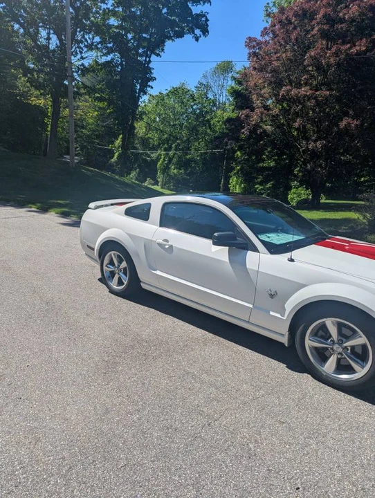 2009 Ford S197 Mustang GT - Image 9 of 11