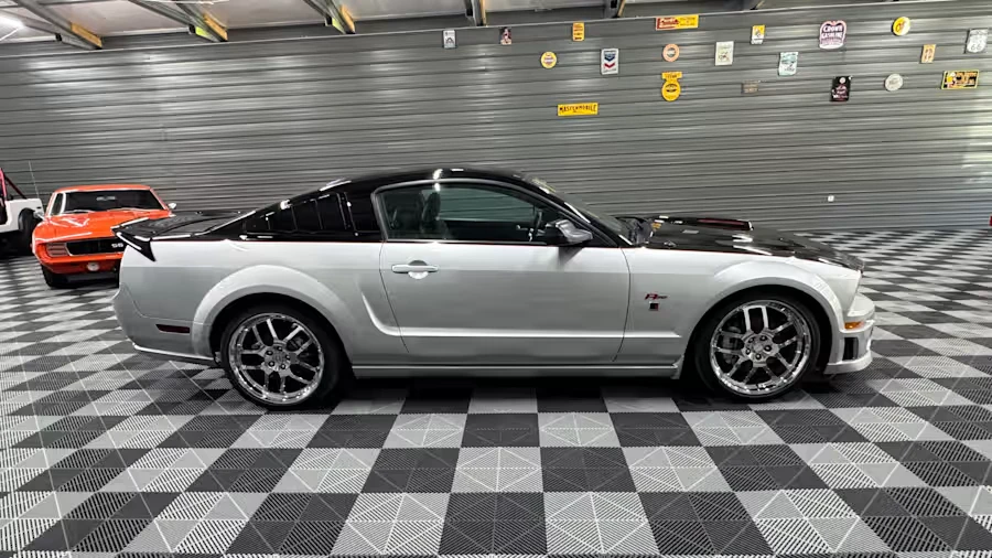 2009 Ford S197 Mustang GT - Image 2 of 29