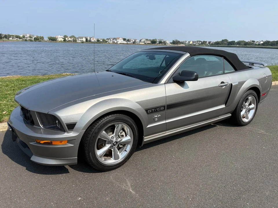 2009 Ford S197 Mustang - Image 5 of 19