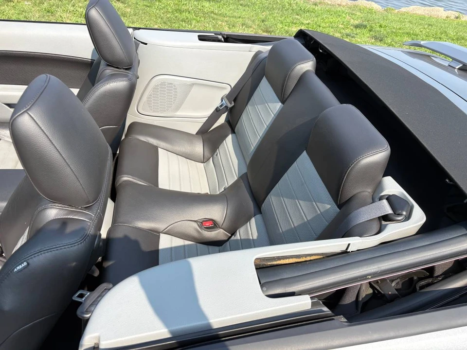 2009 Ford S197 Mustang - Image 14 of 19