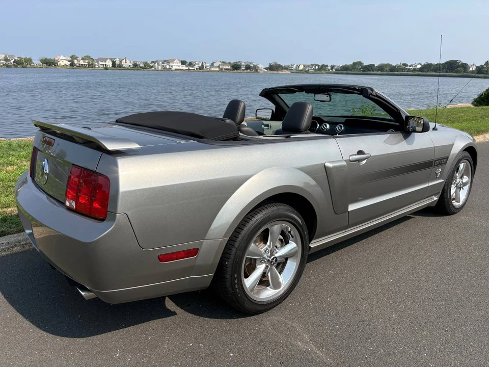 2009 Ford S197 Mustang - Image 4 of 19