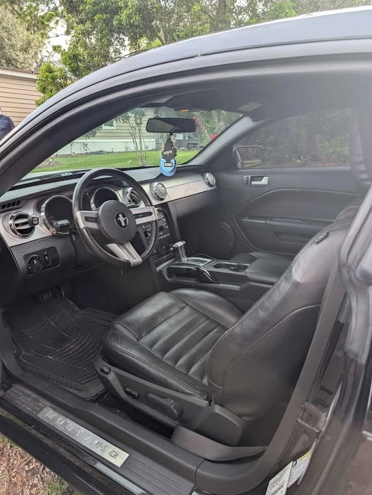 2009 Ford S197 Mustang GT - Image 2 of 8