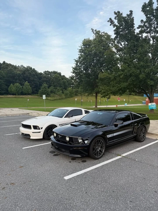 2009 Ford S197 Mustang GT - Image 2 of 2